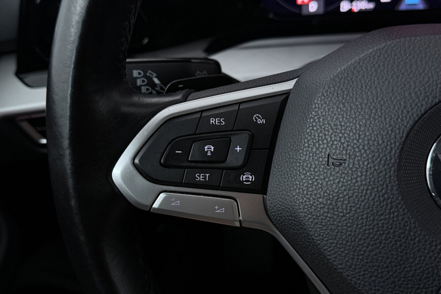 Volkswagen Golf 2.0 TDI Style (DIGITALE COCKPIT, SFEERVERLICHTING, NAVIGATIE, CRUISE ADAPTIEF, STUURVERWAR