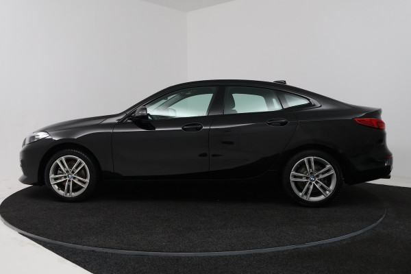 BMW 2 Serie Gran Coupé 218i High Executive (STOELVERWARMING, CAMERA, NAVIGATIE, CRUISE CONTROL, DEALER ONDERHOUDE