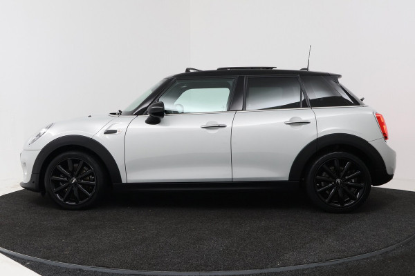 MINI 5-deurs 1.5 Cooper Chili (PANORAMADAK, STOELVERWARMING, H/K AUDIO, DEALER ONDERHOUDEN)