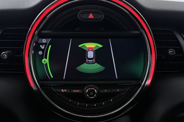 MINI 5-deurs 1.5 Cooper Chili (PANORAMADAK, STOELVERWARMING, H/K AUDIO, DEALER ONDERHOUDEN)