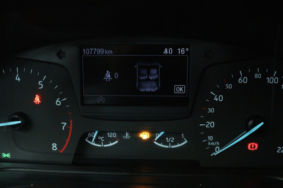 Ford Fiesta 1.0 EcoBoost ST-Line (PANORAMADAK, STOEL/STUUR VERWARMING, LANE-ASSIST, CRUISE CONTROL, NA