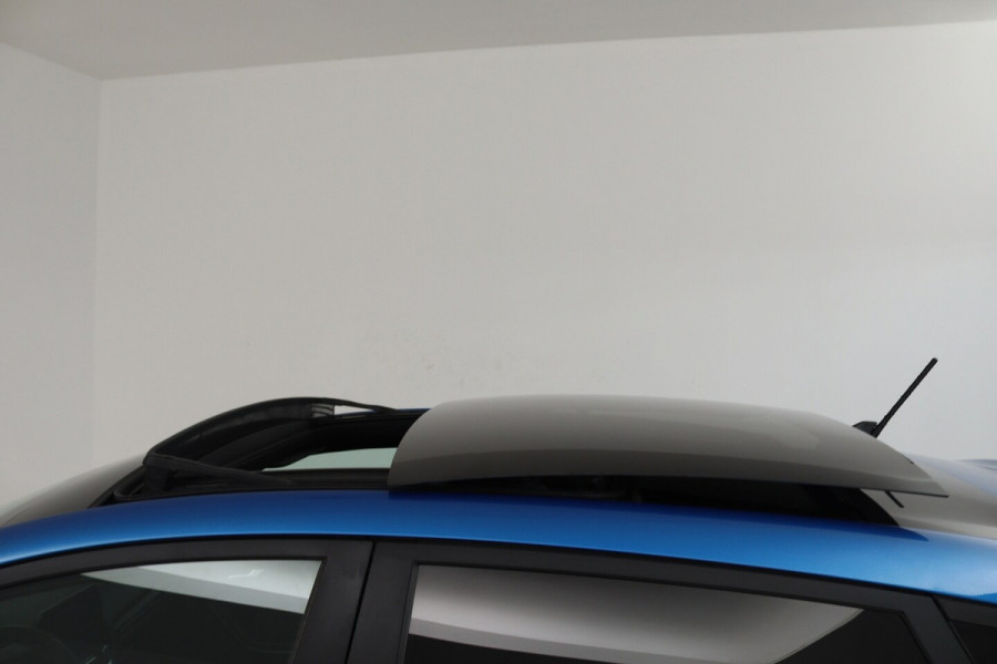 Ford Fiesta 1.0 EcoBoost ST-Line (PANORAMADAK, STOEL/STUUR VERWARMING, LANE-ASSIST, CRUISE CONTROL, NA