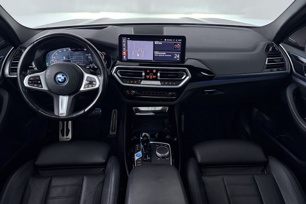 BMW iX3 High Executive 80 kWh SOH 95% (PANORAMADAK, TREKHAAK, H&K AUDIO, CRUISE ADAPTIEF, CAMERA,