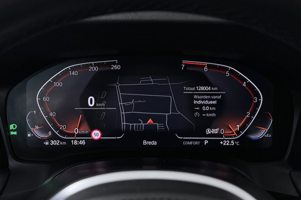 BMW 3-serie 320i High Executive Edition (STOELVERWARMING, CAMERA, PDC, SFEERVERLICHTING, TREKHAAK AFNE