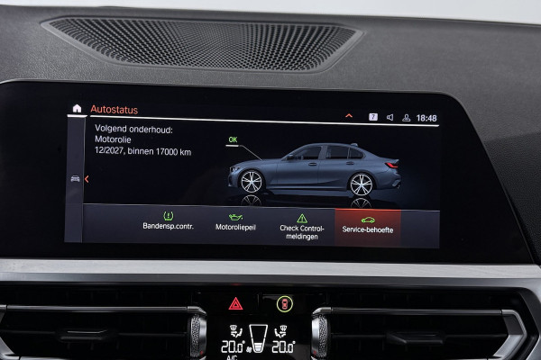 BMW 3-serie 320i High Executive Edition (STOELVERWARMING, CAMERA, PDC, SFEERVERLICHTING, TREKHAAK AFNE