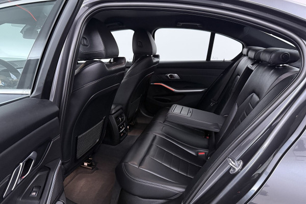 BMW 3-serie 320i High Executive Edition (STOELVERWARMING, CAMERA, PDC, SFEERVERLICHTING, TREKHAAK AFNE