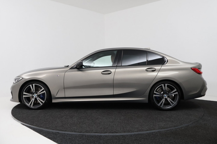 BMW 3-serie 330i High Executive Edition (PANORAMADAK, HEAD-UP, HARMAN/KARDON, 360 CAMERA, SFEERVERLICH