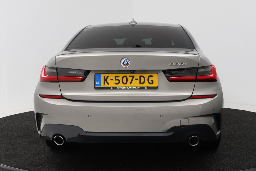 BMW 3-serie 330i High Executive Edition (PANORAMADAK, HEAD-UP, HARMAN/KARDON, 360 CAMERA, SFEERVERLICH