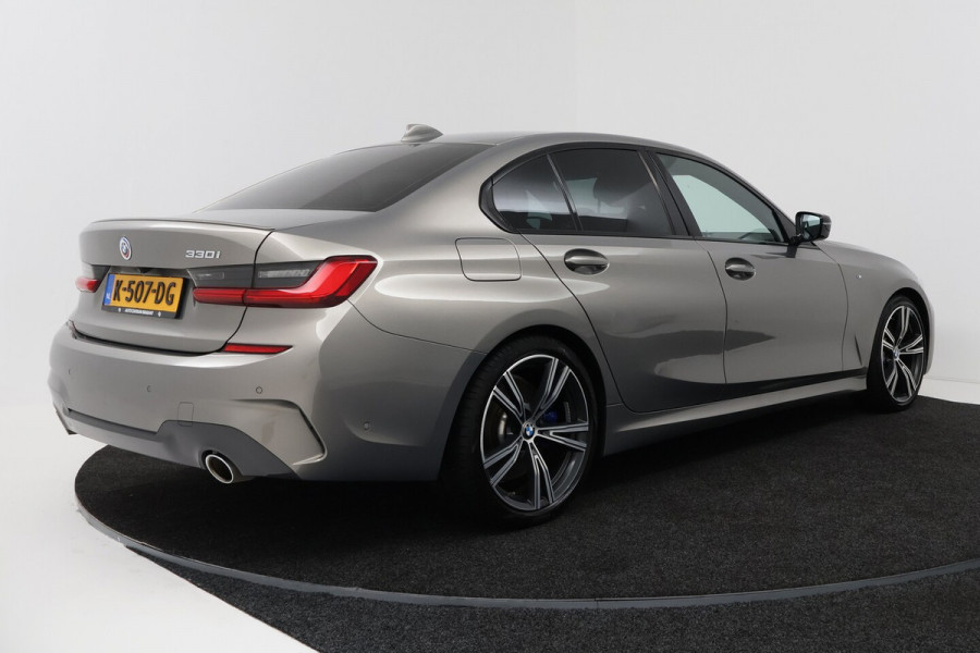BMW 3-serie 330i High Executive Edition (PANORAMADAK, HEAD-UP, HARMAN/KARDON, 360 CAMERA, SFEERVERLICH