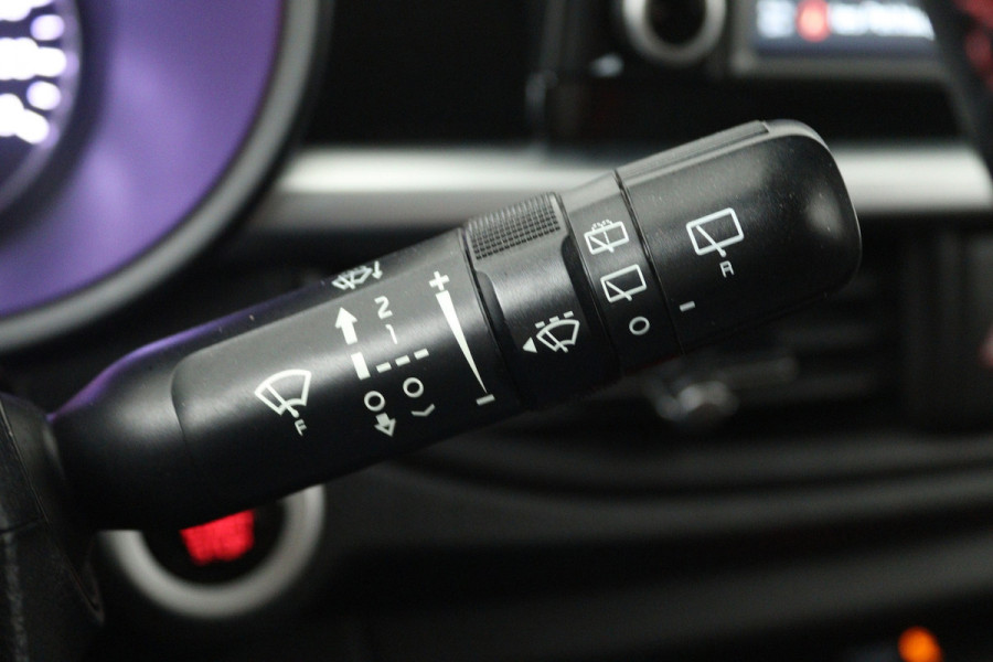 Kia Picanto 1.0 T-GDI GT-Line (STOEL/STUUR VERWARMING, NAVIGATIE, CAMERA, CRUISE CONTROL, PARKEERSENSO