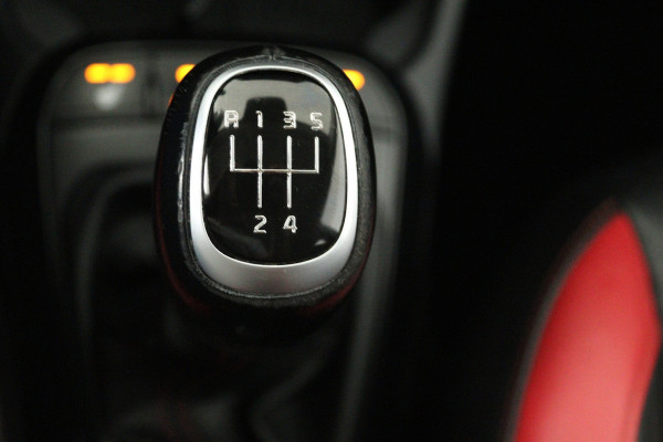 Kia Picanto 1.0 T-GDI GT-Line (STOEL/STUUR VERWARMING, NAVIGATIE, CAMERA, CRUISE CONTROL, PARKEERSENSO