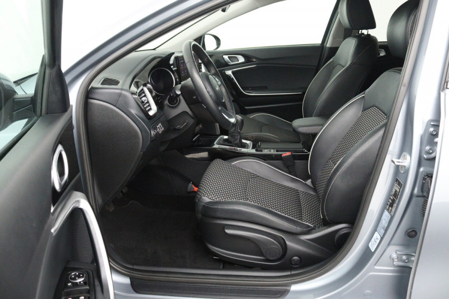 Kia cee'd Sportswagon Ceed 1.0 T-GDi DynamicPlusLine (TREKHAAK AFNEEMBAAR, STOEL-/STUURVERWARMING, CAMERA, ADAPT