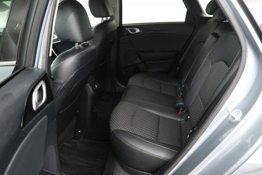 Kia cee'd Sportswagon Ceed 1.0 T-GDi DynamicPlusLine (TREKHAAK AFNEEMBAAR, STOEL-/STUURVERWARMING, CAMERA, ADAPT