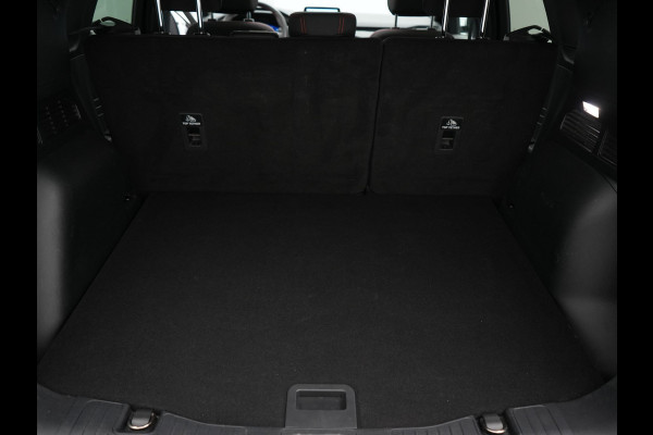 Ford Kuga 2.5 PHEV ST-Line 225pk Dealer O.H | Trekhaak Af Fabriek | Panodak | Adaptive Cruise | 360 Camera | Head Up | Sportstoelen & Stuur Verwarmd | Apple Carplay | Keyless | Pilot Assist | BLIS | Virtual | Navigatie | DAB | 18"L.M | Plug In Hybrid |
