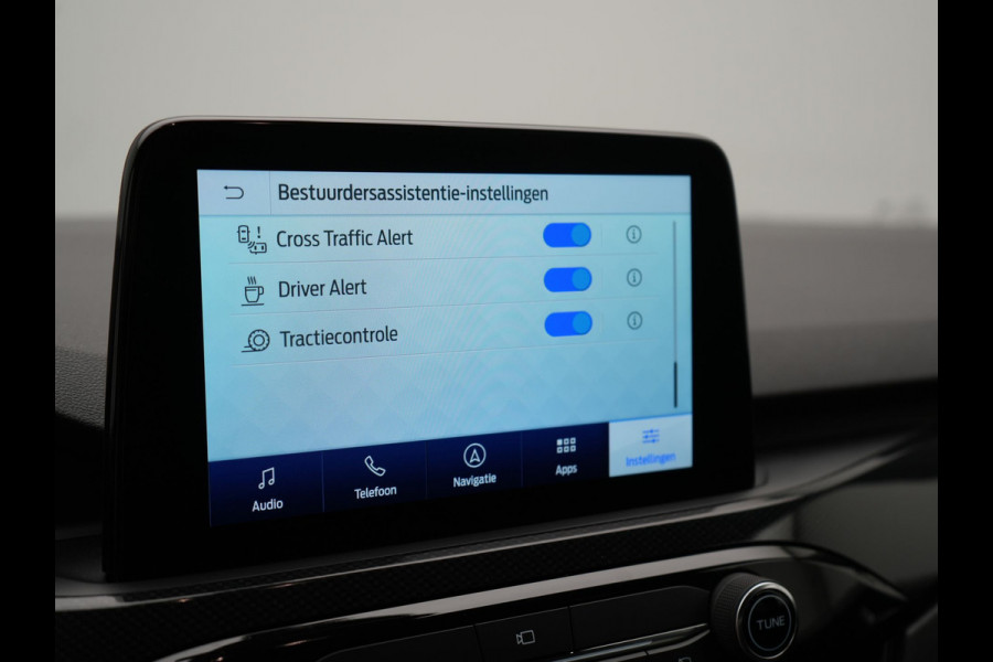 Ford Kuga 2.5 PHEV ST-Line 225pk Dealer O.H | Trekhaak Af Fabriek | Panodak | Adaptive Cruise | 360 Camera | Head Up | Sportstoelen & Stuur Verwarmd | Apple Carplay | Keyless | Pilot Assist | BLIS | Virtual | Navigatie | DAB | 18"L.M | Plug In Hybrid |