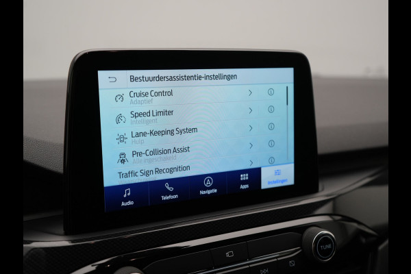 Ford Kuga 2.5 PHEV ST-Line 225pk Dealer O.H | Trekhaak Af Fabriek | Panodak | Adaptive Cruise | 360 Camera | Head Up | Sportstoelen & Stuur Verwarmd | Apple Carplay | Keyless | Pilot Assist | BLIS | Virtual | Navigatie | DAB | 18"L.M | Plug In Hybrid |