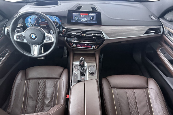 BMW 6 Serie Gran Turismo 630i High Executive (PANORAMADAK, H&K AUDIO, STOELVERWARMING/VERKOELING, STUURVERWARMING,