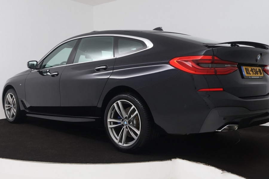 BMW 6 Serie Gran Turismo 630i High Executive (PANORAMADAK, H&K AUDIO, STOELVERWARMING/VERKOELING, STUURVERWARMING,