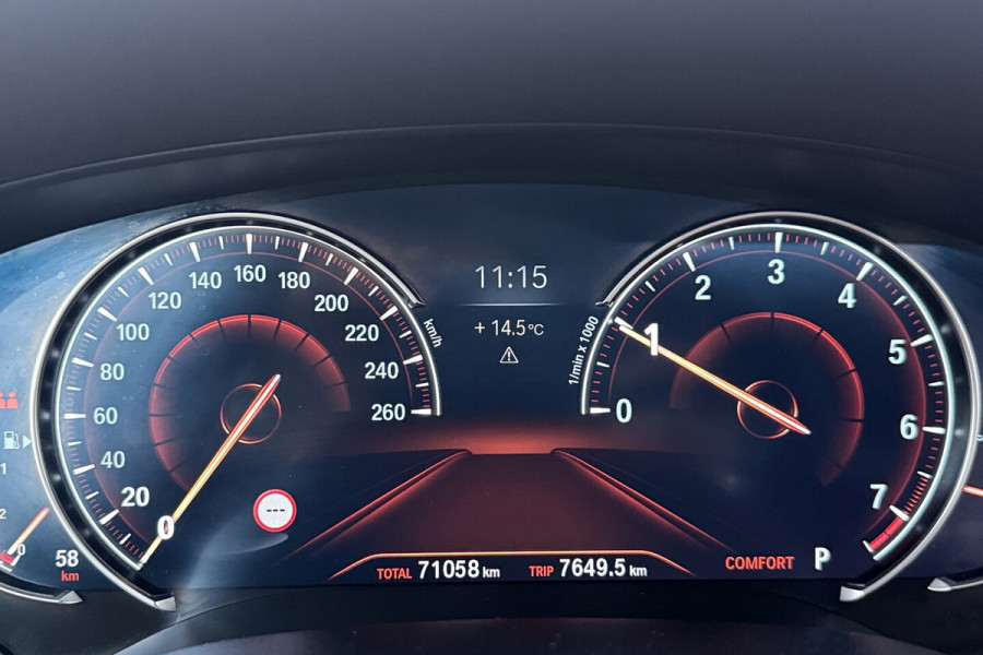 BMW 6 Serie Gran Turismo 630i High Executive (PANORAMADAK, H&K AUDIO, STOELVERWARMING/VERKOELING, STUURVERWARMING,