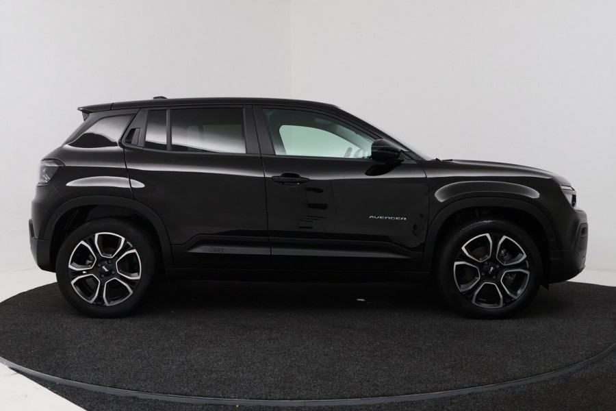 Jeep Avenger Summit 54 kWh SOH 95% (PARKEERSENSOREN, CRUISE CONTROL ADAPTIEF, CAMERA, NAVIGATIE)