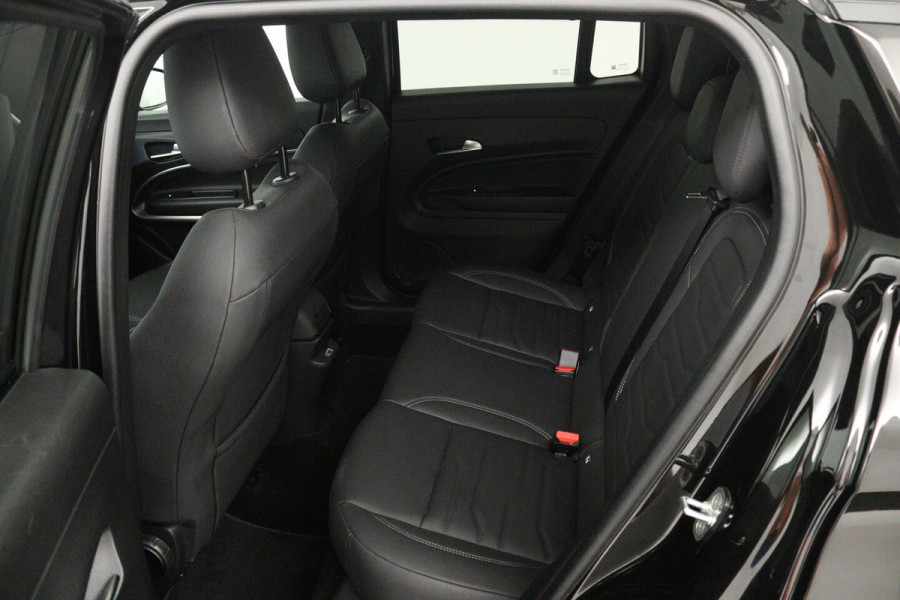 Jeep Avenger Summit 54 kWh SOH 95% (PARKEERSENSOREN, CRUISE CONTROL ADAPTIEF, CAMERA, NAVIGATIE)