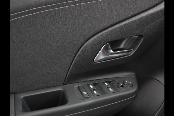 Opel Corsa 1.2 GS Line Navigatie Apple Carplay/Android Auto Airco Cruise Control Lichtmetalen velgen Sportstoelen