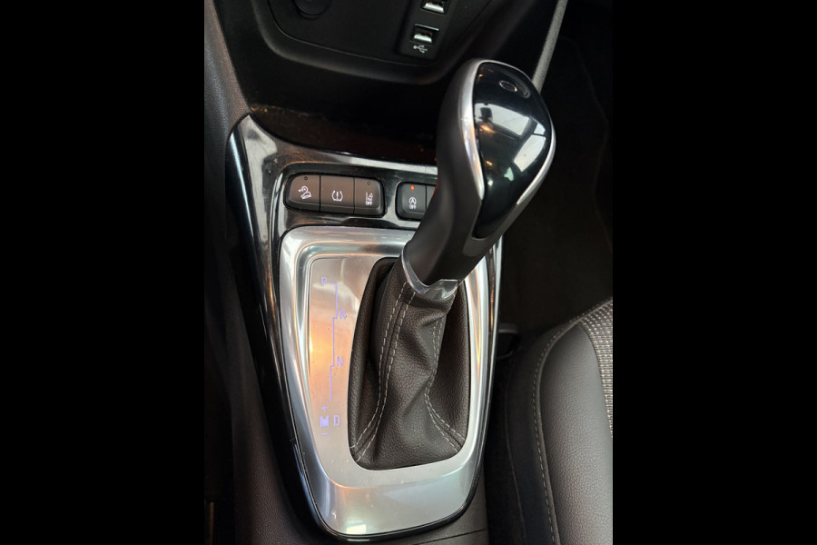 Opel Crossland 1.2 Turbo Elegance Achteruitrijcamera - Airco - Apple carplay - Bluetooth - Cruise control - Radio - Navigatie - Trekhaak - Elektrische ramen - Led verlichting - Start/stop systeem - Licht metalen velgen 16 inch - Stuur multifunctioneel