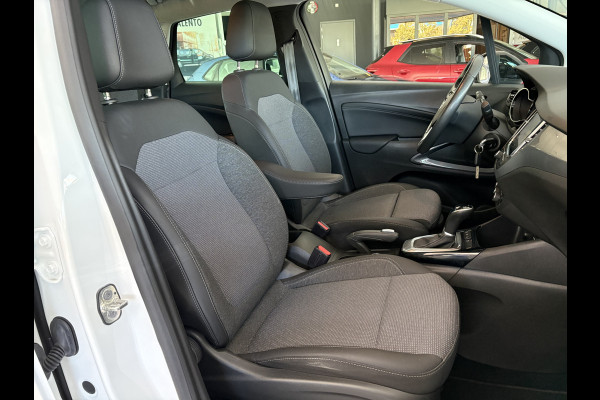 Opel Crossland 1.2 Turbo Elegance Achteruitrijcamera - Airco - Apple carplay - Bluetooth - Cruise control - Radio - Navigatie - Trekhaak - Elektrische ramen - Led verlichting - Start/stop systeem - Licht metalen velgen 16 inch - Stuur multifunctioneel