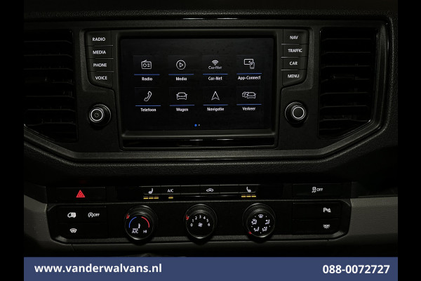 Volkswagen Crafter 2.0 TDI L3H2 L2H1 Euro6 Airco | Camera | Navigatie | Apple Carplay | Stoelverwarming Android Auto, 2500kg Trekhaak, Verwarmde voorruit, Parkeersensoren, Bijrijdersbank