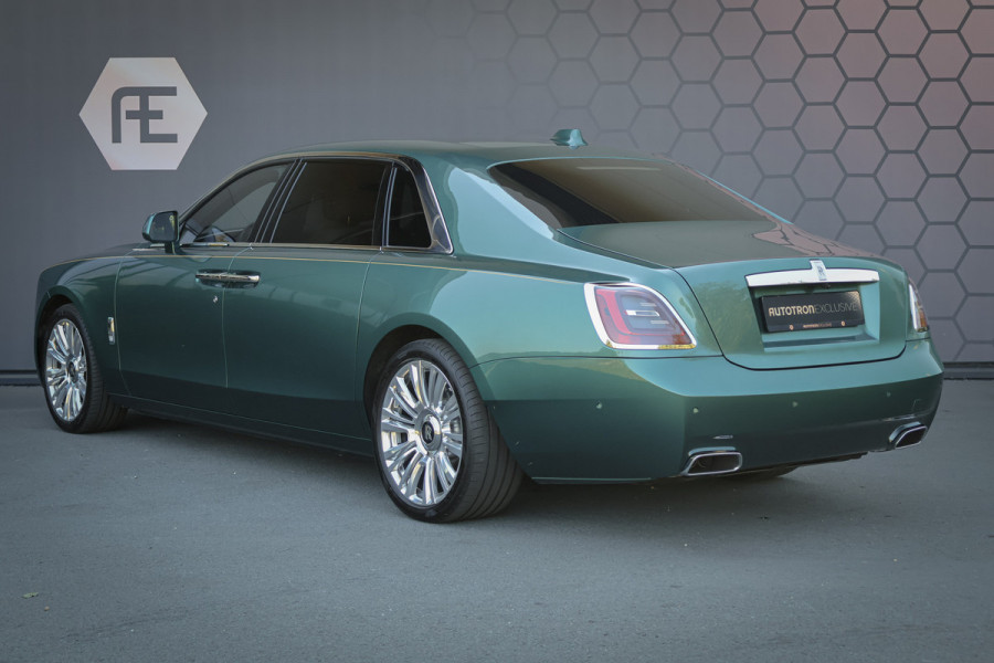 Rolls-Royce Ghost 6.75 V12 Extended Wheelbase | VERY UNIQUE !! | BESPOKE INTERIOR | GOLD SPIRIT | COACHLINE GOLD | MASSAGE | HEAD UP | CARPLAY | V