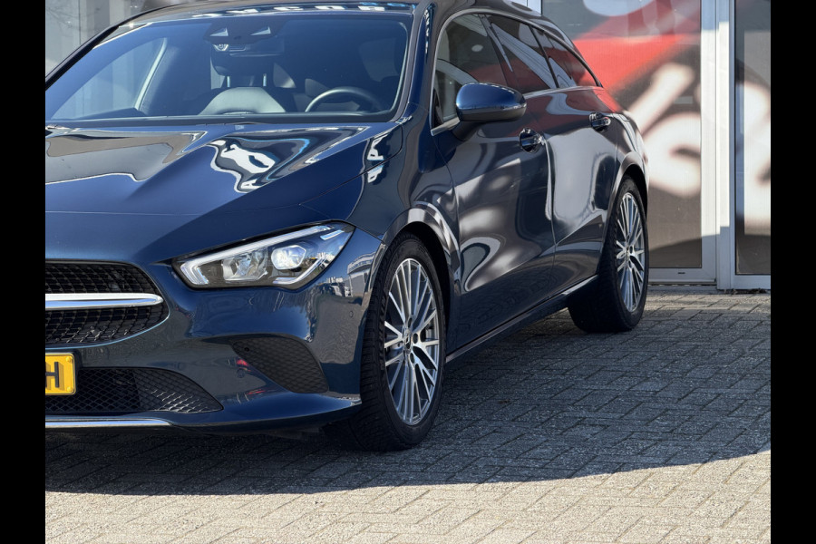 Mercedes-Benz CLA-Klasse Shooting Brake 180 Business Solution Luxury Automaat / Leder / PDC v+a / Navigatie / Keyless / Led