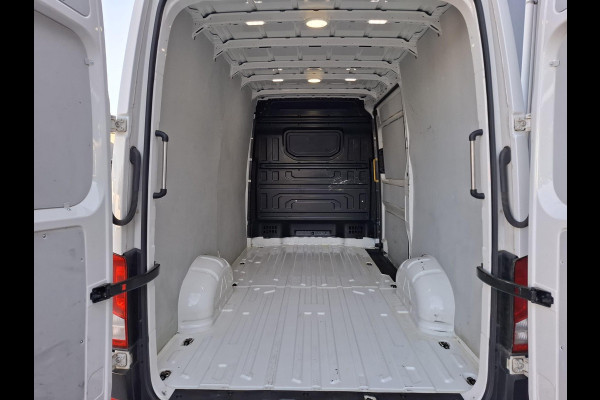 Volkswagen Crafter 35 2.0 TDI L3H3 Highline