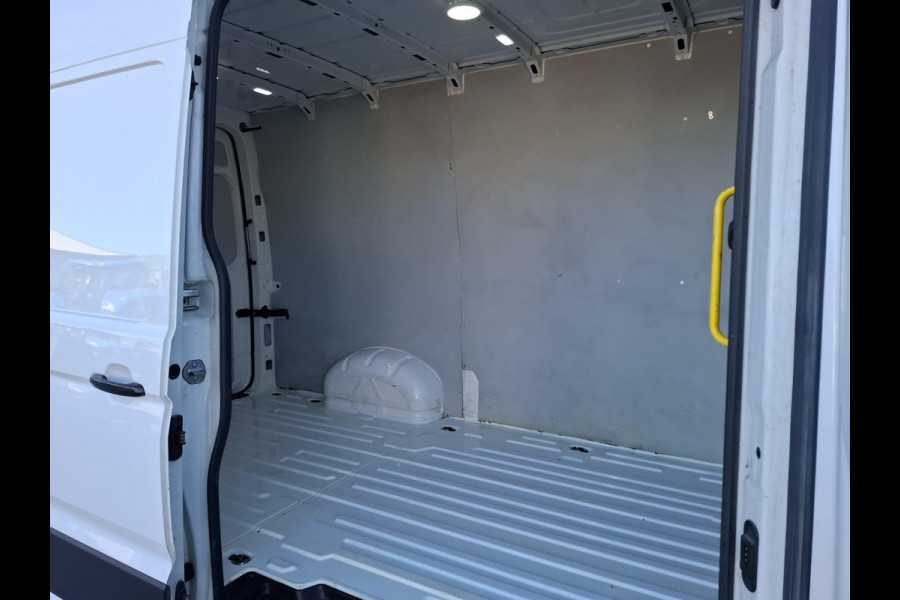 Volkswagen Crafter 35 2.0 TDI L3H3 Highline