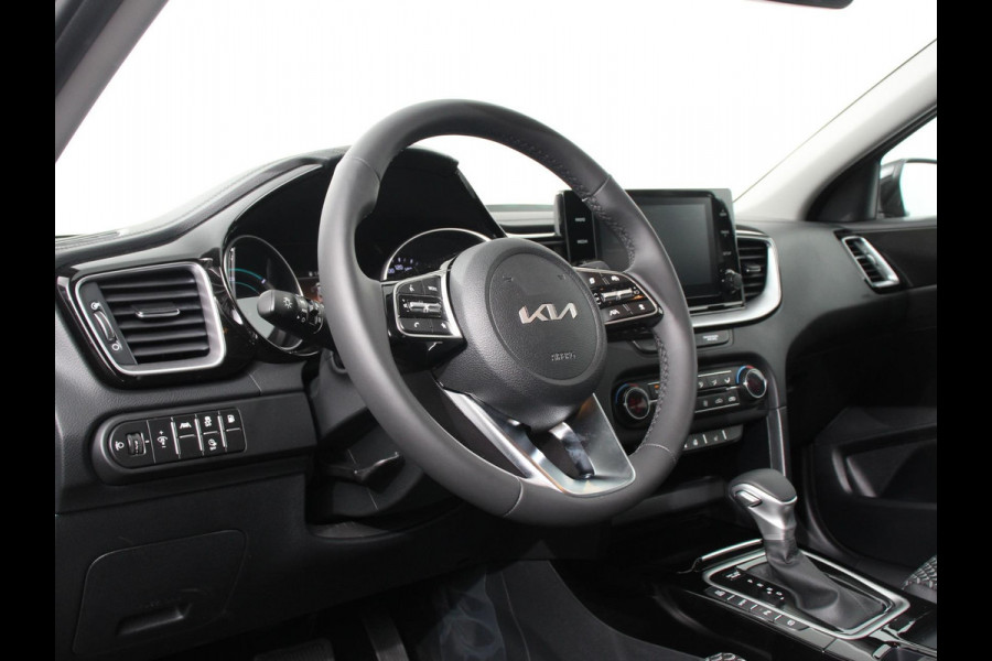 Kia Xceed 1.6 GDi PHEV 140pk DynamicLine Navigatie Camera Climate Control Cruise control adaptive Lane assist Lichtmetalen Velgen Stoelverwarming