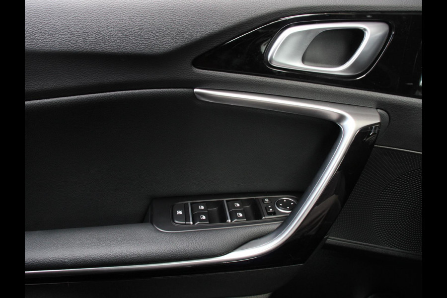 Kia Xceed 1.6 GDi PHEV 140pk DynamicLine Navigatie Camera Climate Control Cruise control adaptive Lane assist Lichtmetalen Velgen Stoelverwarming