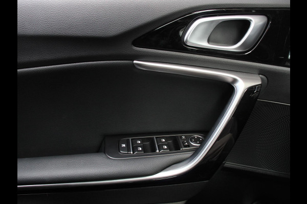 Kia Xceed 1.6 GDi PHEV 140pk DynamicLine Navigatie Camera Climate Control Cruise control adaptive Lane assist Lichtmetalen Velgen Stoelverwarming