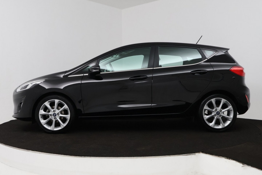 Ford Fiesta 1.0 EcoBoost Titanium (ACHTERUITRIJCAMERA, CRUISE CONTROL ADAPTIEF, NAVIGATIE, PARKEERSENS