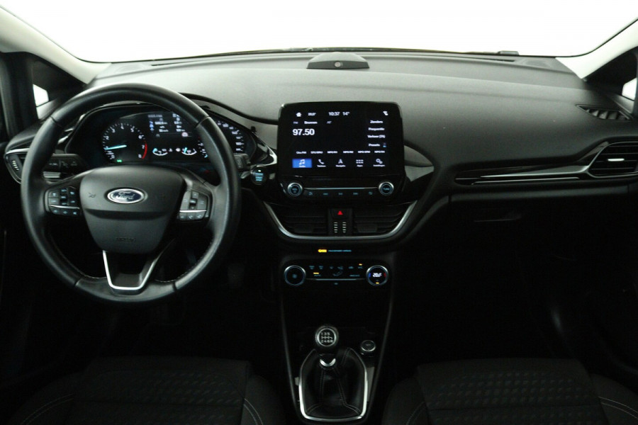 Ford Fiesta 1.0 EcoBoost Titanium (ACHTERUITRIJCAMERA, CRUISE CONTROL ADAPTIEF, NAVIGATIE, PARKEERSENS