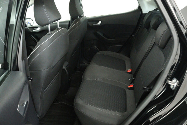 Ford Fiesta 1.0 EcoBoost Titanium (ACHTERUITRIJCAMERA, CRUISE CONTROL ADAPTIEF, NAVIGATIE, PARKEERSENS
