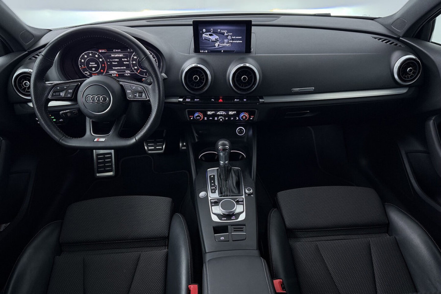 Audi A3 Limousine 35 TFSI CoD Advance Sport Automaat (VIRTUAL COCKPIT, STOELVERWARMING, ADAPTIVE CRUISE, PAR