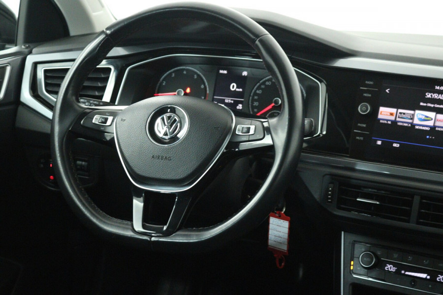 Volkswagen Polo 1.0 TSI Comfortline Business (STOELVERWARMING, LIMIT, PARKEERSENSOREN)