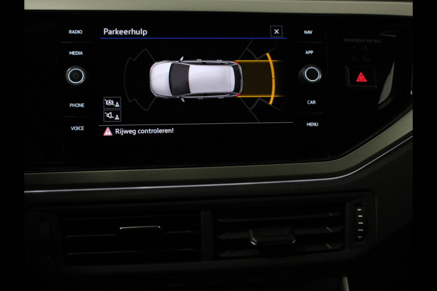 Volkswagen Polo 1.0 TSI Move DSG Navigatie Apple Carplay/Android Auto Airco Digitale Cockpit Adaptive Cruise Control Lichtmetalen Velgen Parkeer sensoren V+A Stoelverwarming