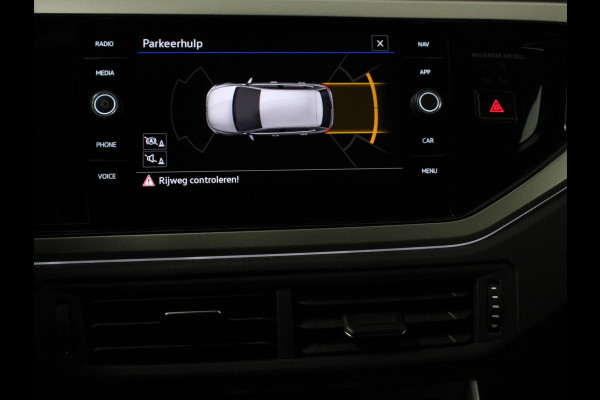 Volkswagen Polo 1.0 TSI Move DSG Navigatie Apple Carplay/Android Auto Airco Digitale Cockpit Adaptive Cruise Control Lichtmetalen Velgen Parkeer sensoren V+A Stoelverwarming
