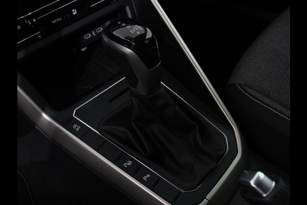 Volkswagen Polo 1.0 TSI Move DSG Navigatie Apple Carplay/Android Auto Airco Digitale Cockpit Adaptive Cruise Control Lichtmetalen Velgen Parkeer sensoren V+A Stoelverwarming