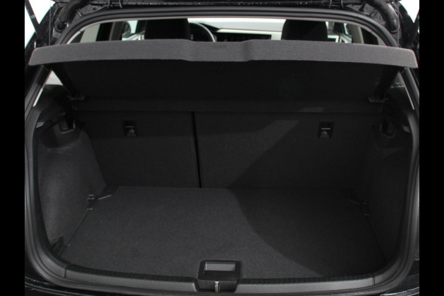 Volkswagen Polo 1.0 TSI Move DSG Navigatie Apple Carplay/Android Auto Airco Digitale Cockpit Adaptive Cruise Control Lichtmetalen Velgen Parkeer sensoren V+A Stoelverwarming