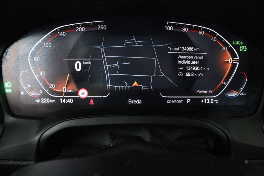 BMW 3 Serie 318i Executive Edition (NAVIGATIE, CARPLAY, LED, DEALER ONDERHOUDEN)