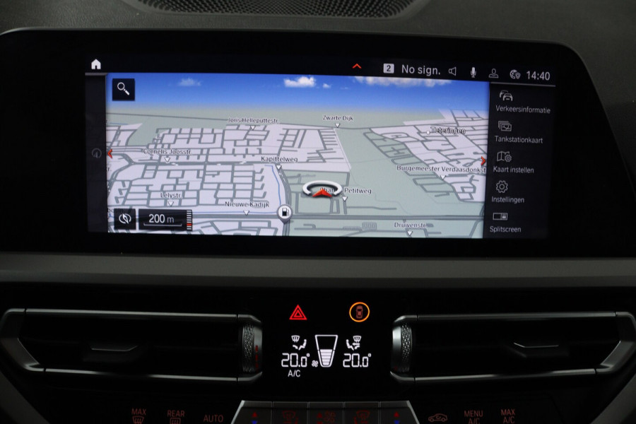 BMW 3 Serie 318i Executive Edition (NAVIGATIE, CARPLAY, LED, DEALER ONDERHOUDEN)
