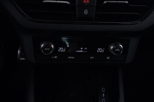 Škoda Kamiq 1.0 TSI Sport Business (PARKEERSENSOREN, CRUISE CONTROL, BLUETOOTH)