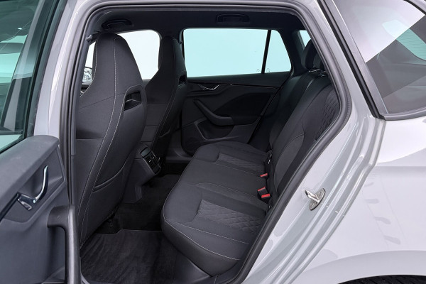 Škoda Kamiq 1.0 TSI Sport Business (PARKEERSENSOREN, CRUISE CONTROL, BLUETOOTH)