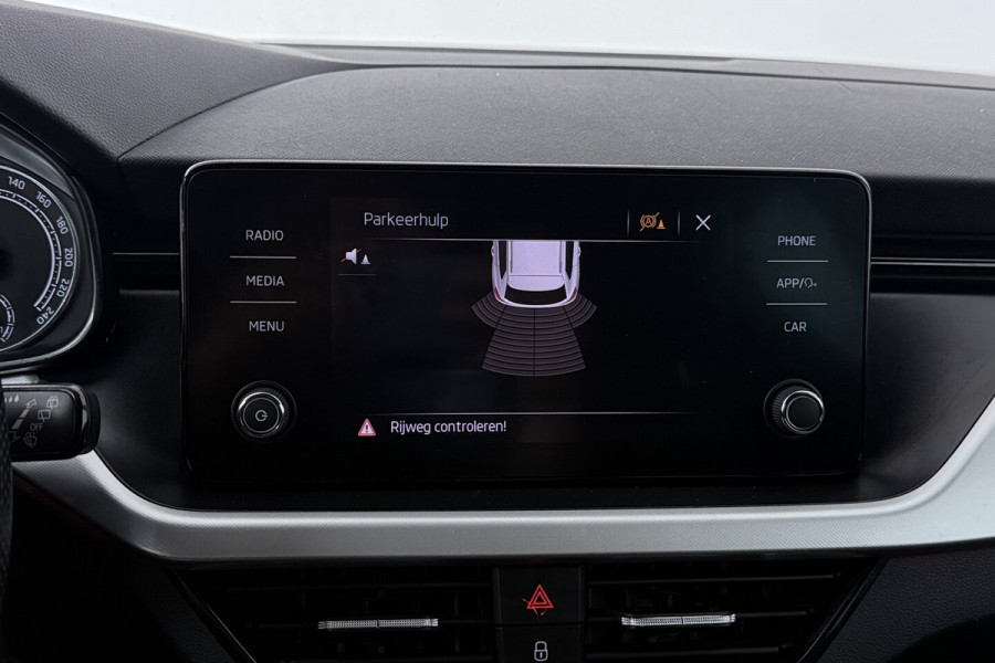Škoda Kamiq 1.0 TSI Sport Business (PARKEERSENSOREN, CRUISE CONTROL, BLUETOOTH)